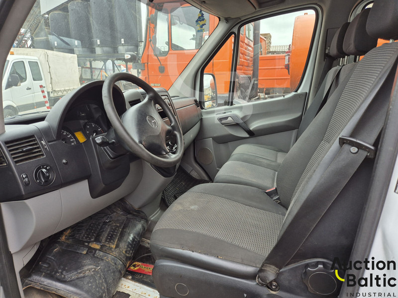 Mercedes-Benz Sprinter - Tent tarbesõiduk: pilt 5 Mercedes-Benz Sprinter - Tent tarbesõiduk: pilt 5