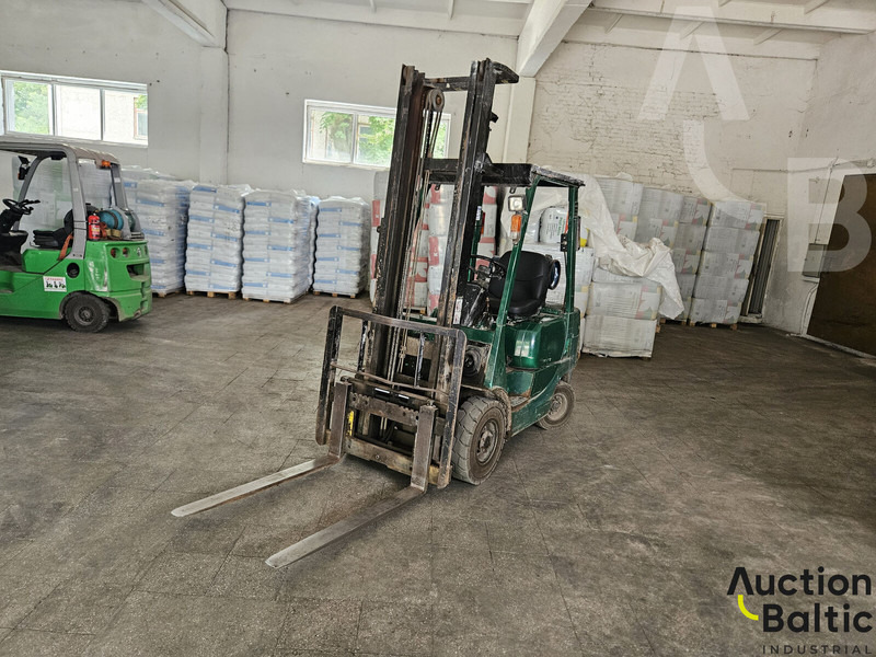 Mitsubishi 2T 151 P2 - Gaasitõstuk: pilt 1 Mitsubishi 2T 151 P2 - Gaasitõstuk: pilt 1