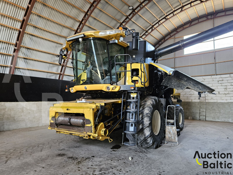 New Holland CR 9080 - Kombain: pilt 1 New Holland CR 9080 - Kombain: pilt 1