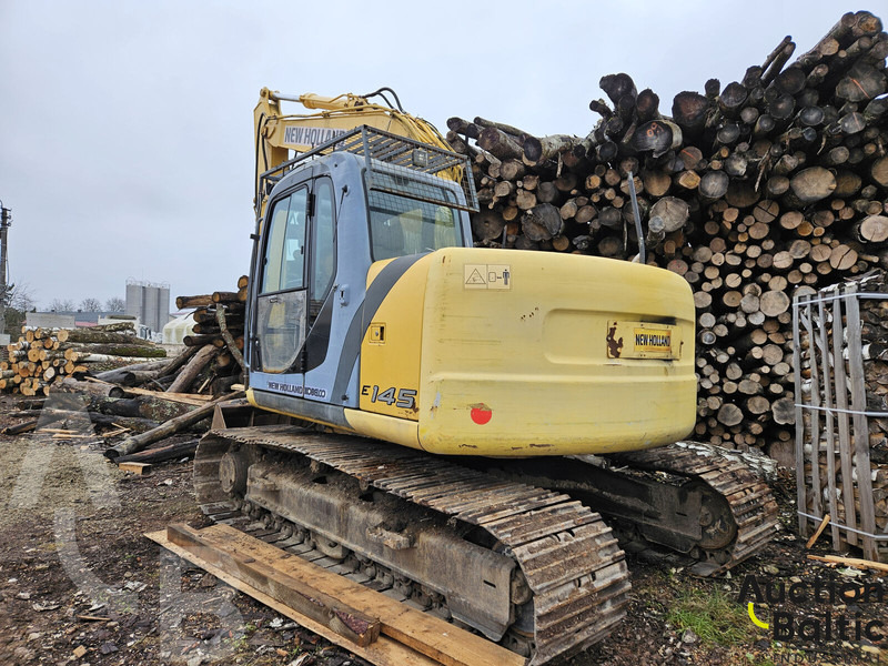 New Holland E 145 - Lintekskavaator: pilt 4 New Holland E 145 - Lintekskavaator: pilt 4