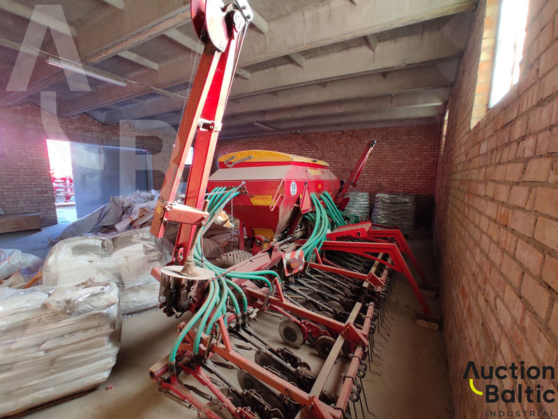 PNEUSEJ 6MV48 - Kombain-külvimasin: pilt 3 PNEUSEJ 6MV48 - Kombain-külvimasin: pilt 3