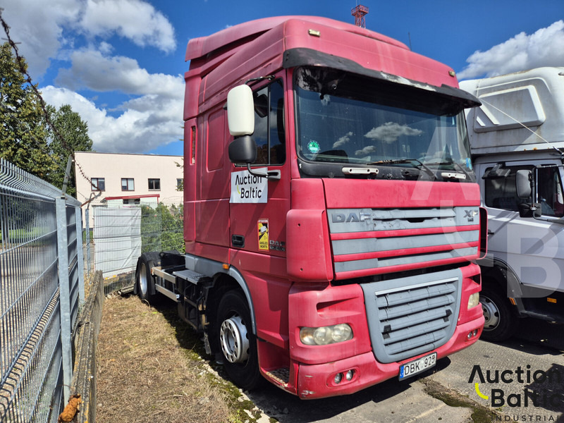 DAF FT XF105.460 - Sadulveok: pilt 1 DAF FT XF105.460 - Sadulveok: pilt 1