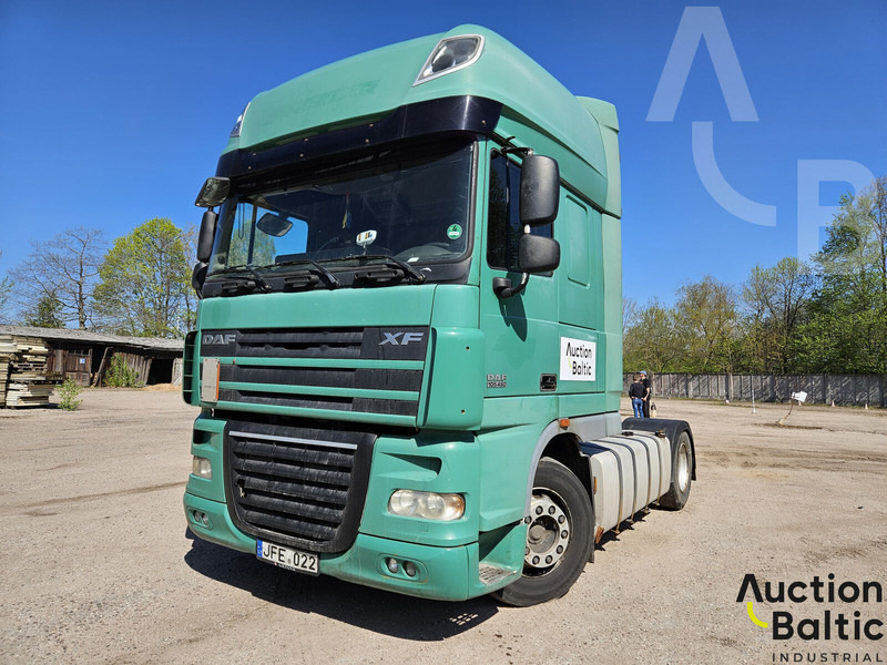 DAF XF105.460 - Sadulveok: pilt 1 DAF XF105.460 - Sadulveok: pilt 1