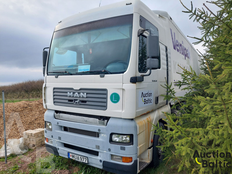 MAN TGA18.440 - Sadulveok: pilt 2 MAN TGA18.440 - Sadulveok: pilt 2