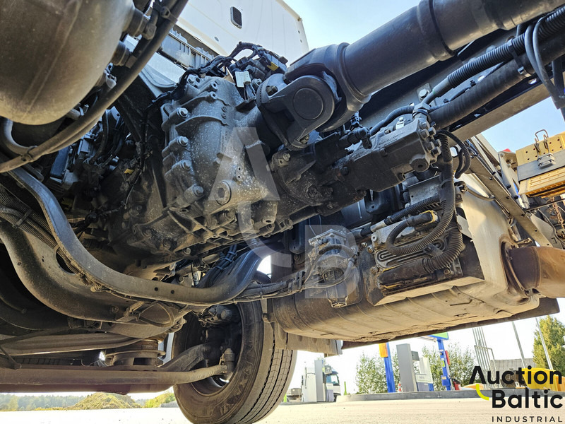 Sadulveok Mercedes-Benz Actros: pilt 14 Sadulveok Mercedes-Benz Actros: pilt 14