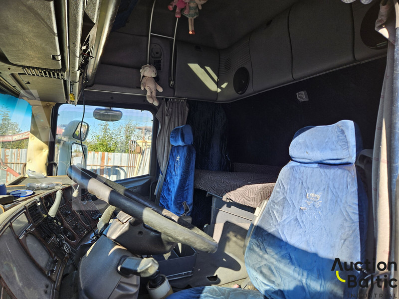 Scania R 114 LA - Sadulveok: pilt 5 Scania R 114 LA - Sadulveok: pilt 5