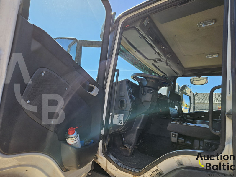 Veoautolt tõusev platvorm Scania P 310: pilt 10