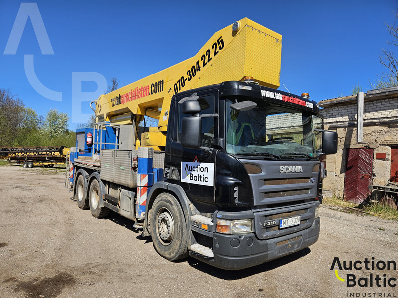 Scania P 310 - Veoautolt tõusev platvorm: pilt 2 Scania P 310 - Veoautolt tõusev platvorm: pilt 2