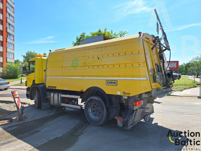 Scania P 94 - Tänavapühkimismasin: pilt 4 Scania P 94 - Tänavapühkimismasin: pilt 4