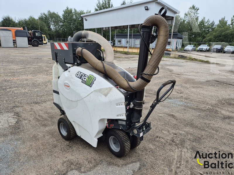 TSM Aria 240 - Tänavapühkimismasin: pilt 2 TSM Aria 240 - Tänavapühkimismasin: pilt 2