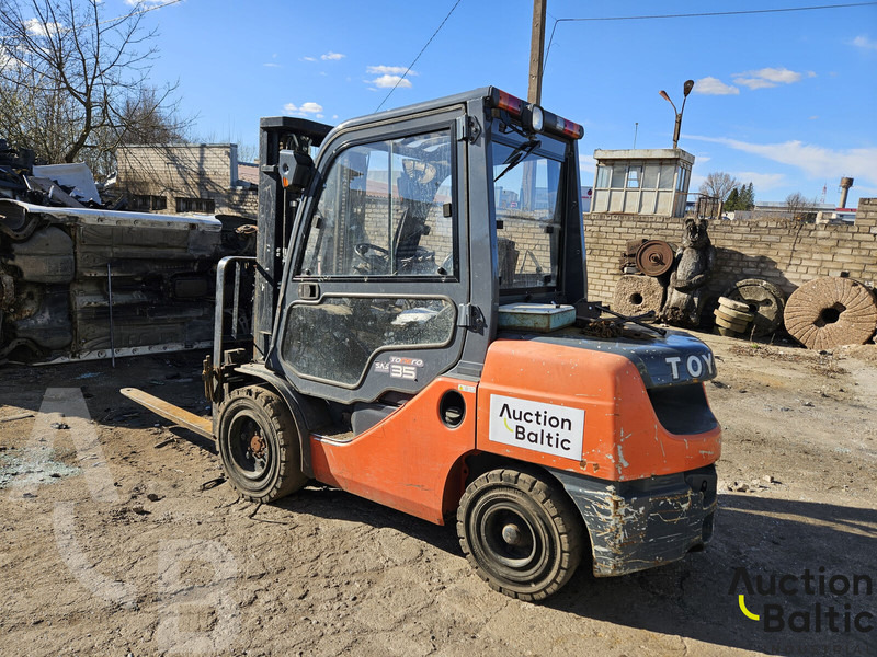 Toyota E 811 - Diiseltõstuk: pilt 4 Toyota E 811 - Diiseltõstuk: pilt 4