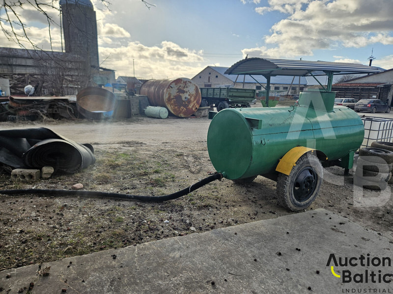 Trailer with tank - Tsisternhaagis: pilt 2 Trailer with tank - Tsisternhaagis: pilt 2