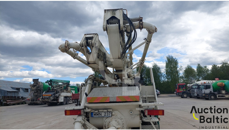 Volvo FL10 - Statsionaarne betoonipump: pilt 5 Volvo FL10 - Statsionaarne betoonipump: pilt 5
