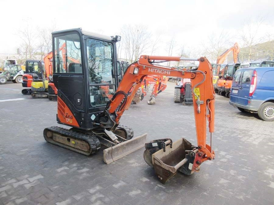 Hitachi ZX 17 U-2 - Miniekskavaator: pilt 2 Hitachi ZX 17 U-2 - Miniekskavaator: pilt 2
