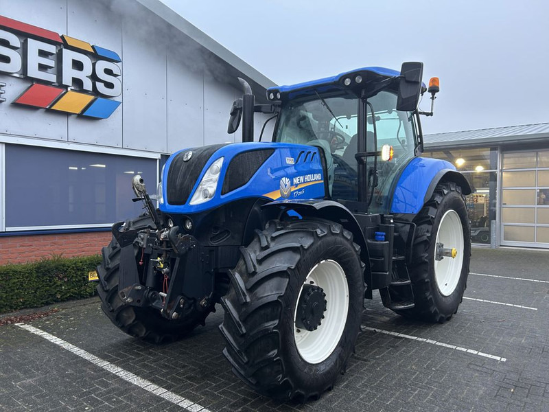 New Holland New Holland T7.215S - Traktor: pilt 3 New Holland New Holland T7.215S - Traktor: pilt 3