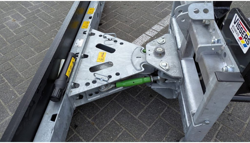 Zocon Rubberschuif 2.80 mtr Giant + 3-punts - Loomakasvatusseadmed: pilt 4 Zocon Rubberschuif 2.80 mtr Giant + 3-punts - Loomakasvatusseadmed: pilt 4