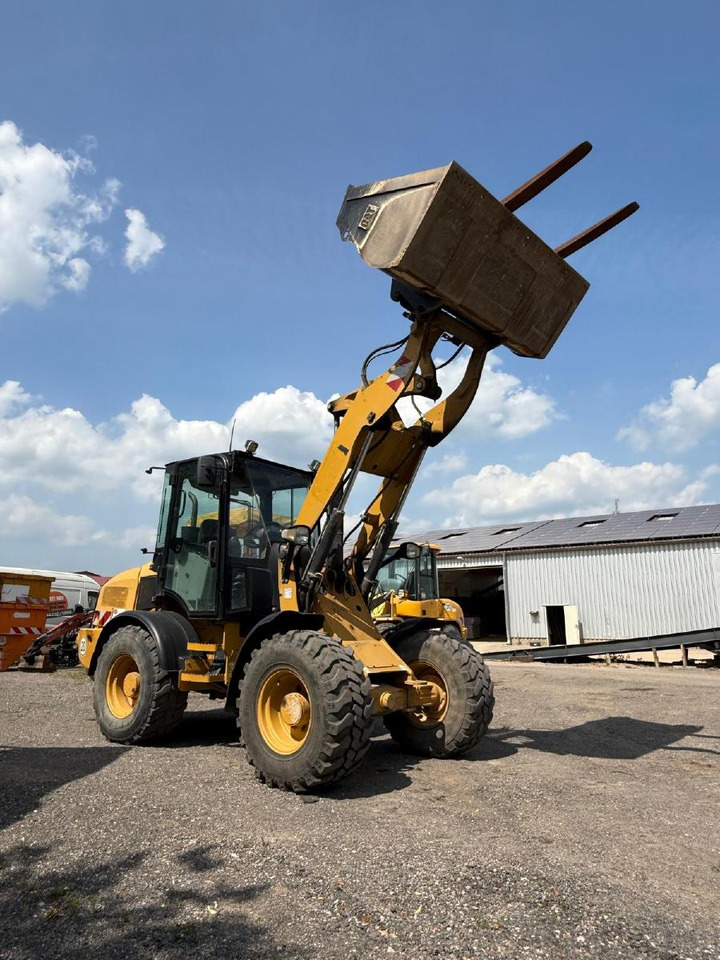 Caterpillar 908 H 2 units CAT908H - Rataslaadur: pilt 1 Caterpillar 908 H 2 units CAT908H - Rataslaadur: pilt 1