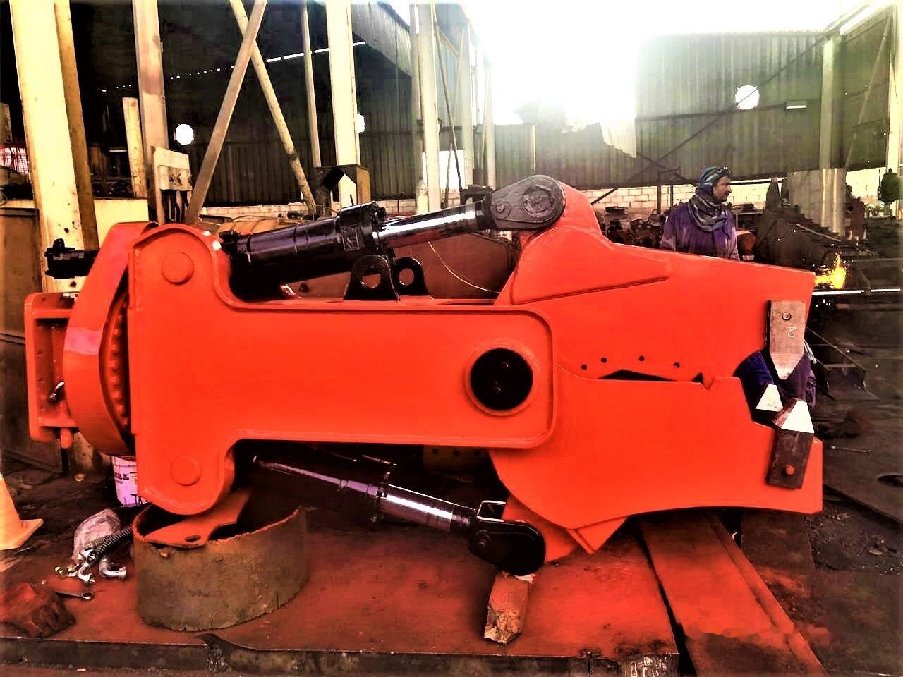 AME 360' Rotating Concrete Demolition Shear Jaw Suitable for 30-50 T - Lammutuskäärid - Ekskavaator: pilt 3 AME 360' Rotating Concrete Demolition Shear Jaw Suitable for 30-50 T - Lammutuskäärid - Ekskavaator: pilt 3