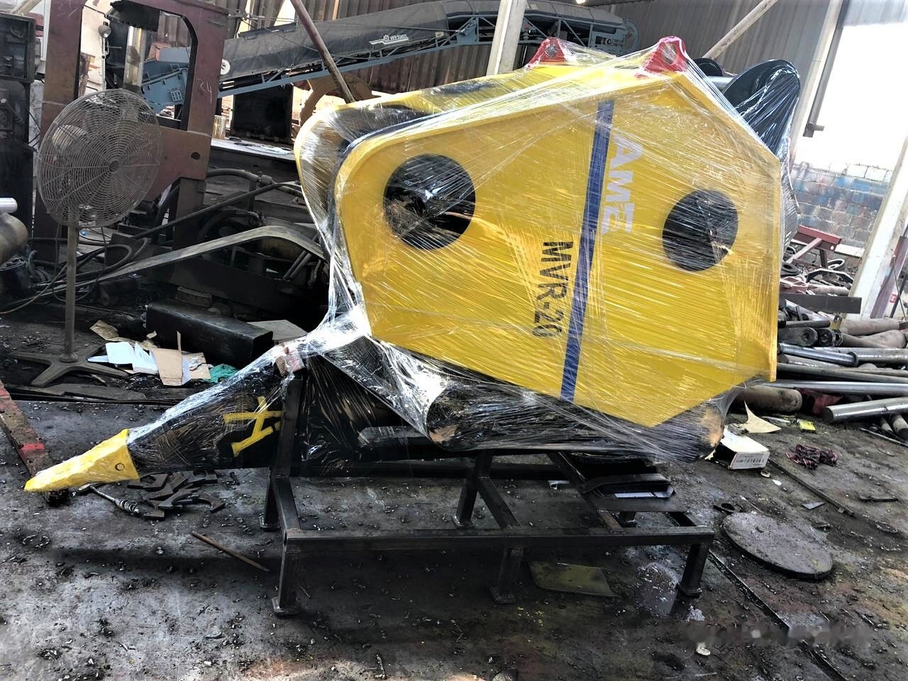 AME Vibro Ripper (MVR 20) - Kobesti - Ekskavaator: pilt 2 AME Vibro Ripper (MVR 20) - Kobesti - Ekskavaator: pilt 2