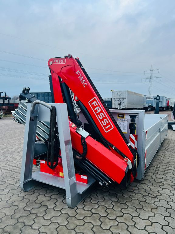 Abrollcontainer Container Kran Fassi F135 - Konteinerveduk/ Tõstukiga poolhaagis: pilt 3 Abrollcontainer Container Kran Fassi F135 - Konteinerveduk/ Tõstukiga poolhaagis: pilt 3