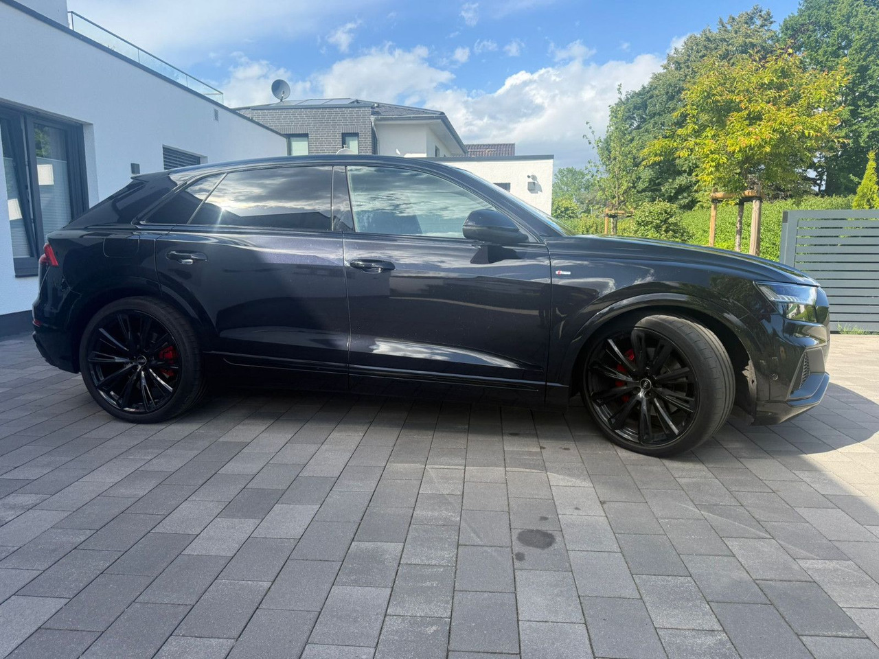 Audi Q8 50 TDI quattro S-Line 1. Hand Vollausstattung - Maastur: pilt 4 Audi Q8 50 TDI quattro S-Line 1. Hand Vollausstattung - Maastur: pilt 4