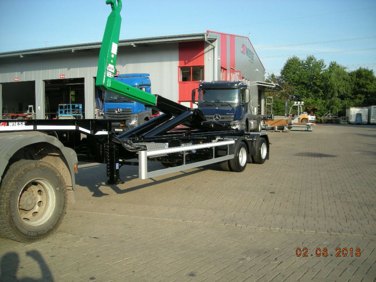 Auflieger Abrollkipper Hakenlift Hooklift - Konteinerveduk/ Tõstukiga poolhaagis: pilt 2 Auflieger Abrollkipper Hakenlift Hooklift - Konteinerveduk/ Tõstukiga poolhaagis: pilt 2