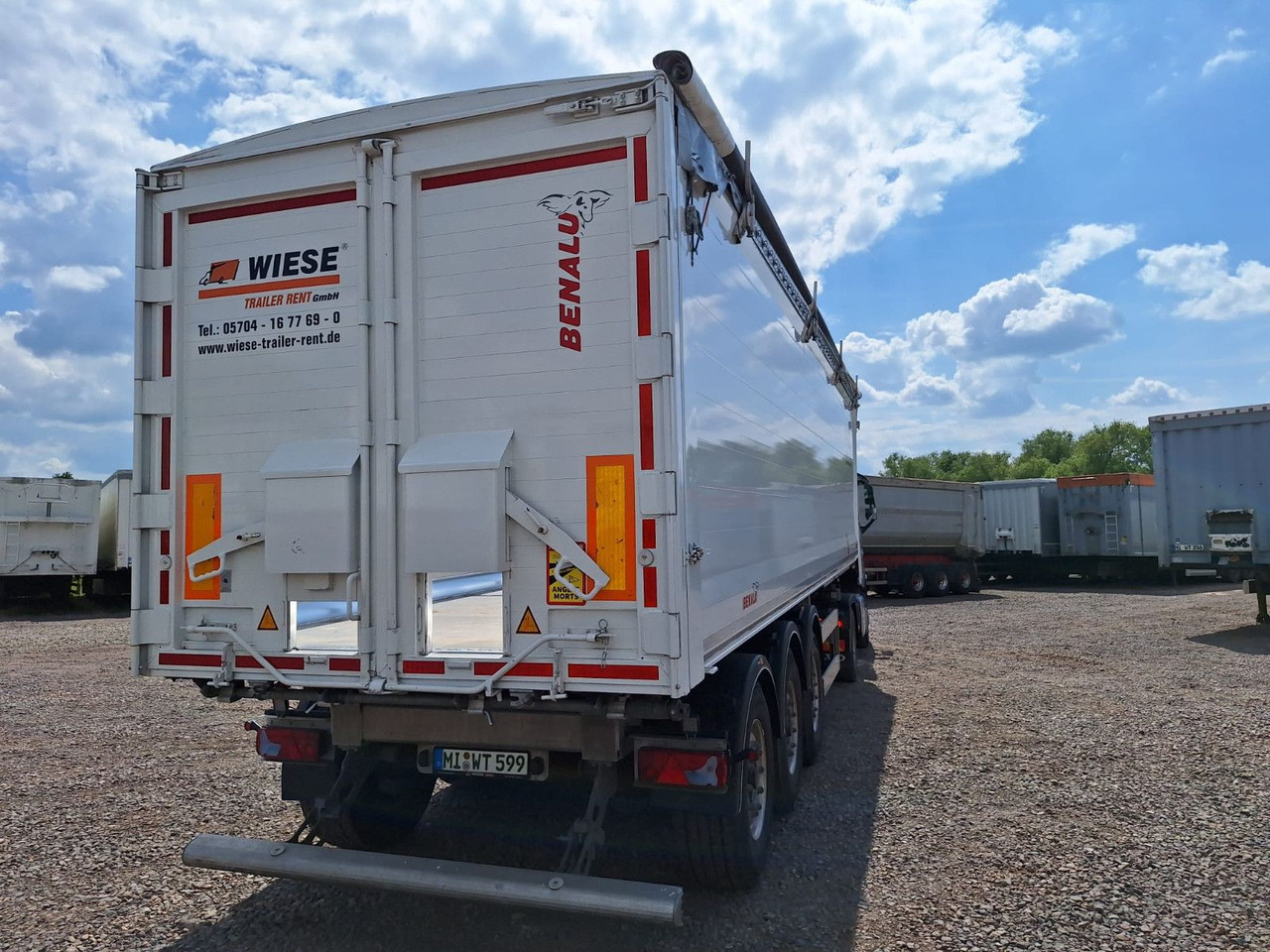 Benalu Bulkliner S 95 50m³ Kombiklappe - Kallur-poolhaagis: pilt 2 Benalu Bulkliner S 95 50m³ Kombiklappe - Kallur-poolhaagis: pilt 2