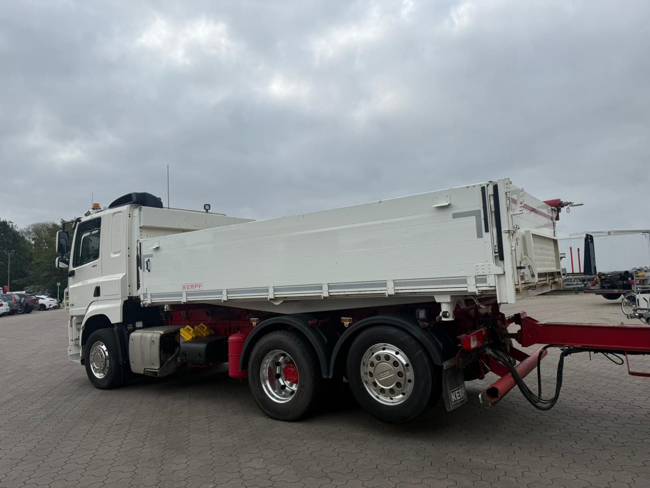 DAF CF 480 FAN 6x2 Dreiseitenkipper Inkl. Anhänger - Kallurauto: pilt 4 DAF CF 480 FAN 6x2 Dreiseitenkipper Inkl. Anhänger - Kallurauto: pilt 4