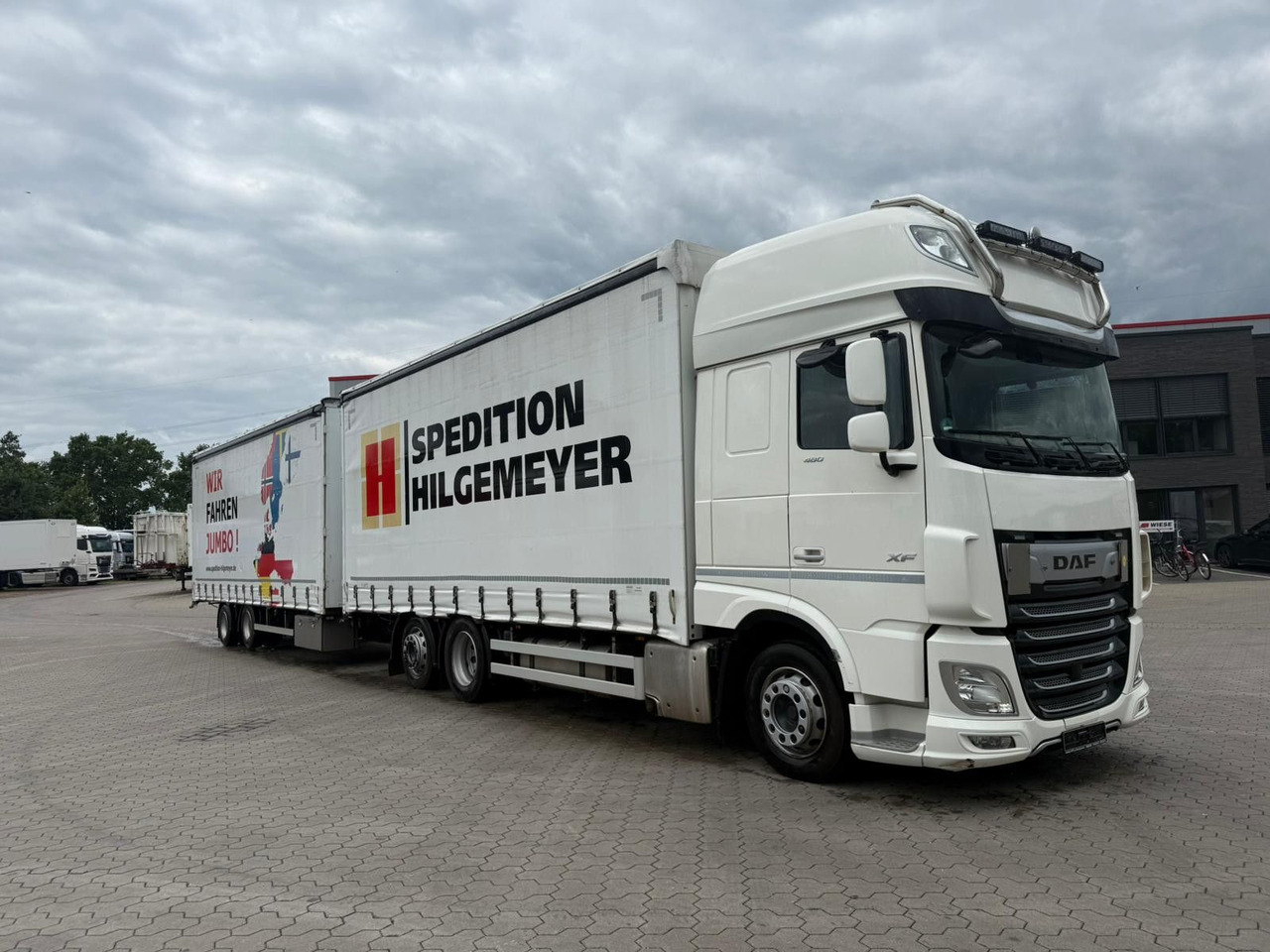 DAF XF 480 FAN LowDeck 6x2 Jumbo Inklusive Anhänger - Tent veoauto: pilt 1 DAF XF 480 FAN LowDeck 6x2 Jumbo Inklusive Anhänger - Tent veoauto: pilt 1