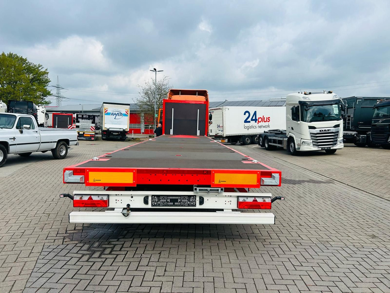 Kässbohrer K.SFS M Mega Plattform Auflieger Sofort Verfügba - Platvorm/ Madelpoolhaagis: pilt 5 Kässbohrer K.SFS M Mega Plattform Auflieger Sofort Verfügba - Platvorm/ Madelpoolhaagis: pilt 5