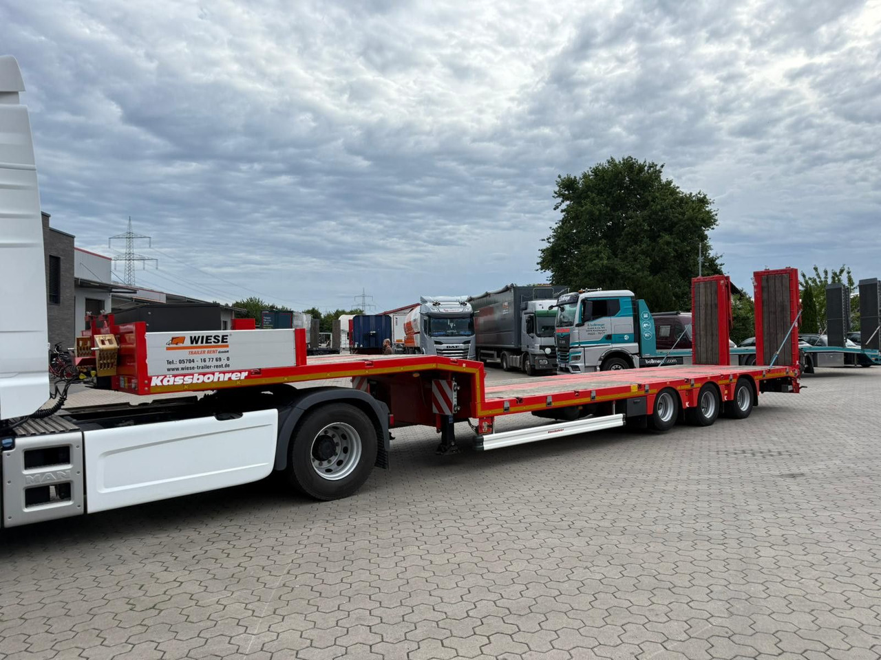 Kässbohrer K.SLS ECO Tieflader mit hydraulischen Rampen - Madal platvormpoolhaagis: pilt 4 Kässbohrer K.SLS ECO Tieflader mit hydraulischen Rampen - Madal platvormpoolhaagis: pilt 4