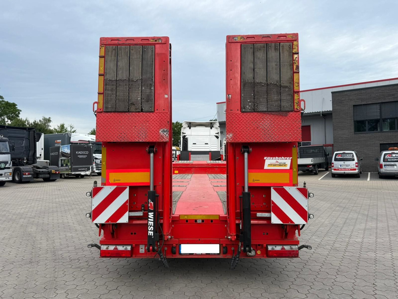 Kässbohrer K.SLS ECO Tieflader mit hydraulischen Rampen - Madal platvormpoolhaagis: pilt 5 Kässbohrer K.SLS ECO Tieflader mit hydraulischen Rampen - Madal platvormpoolhaagis: pilt 5