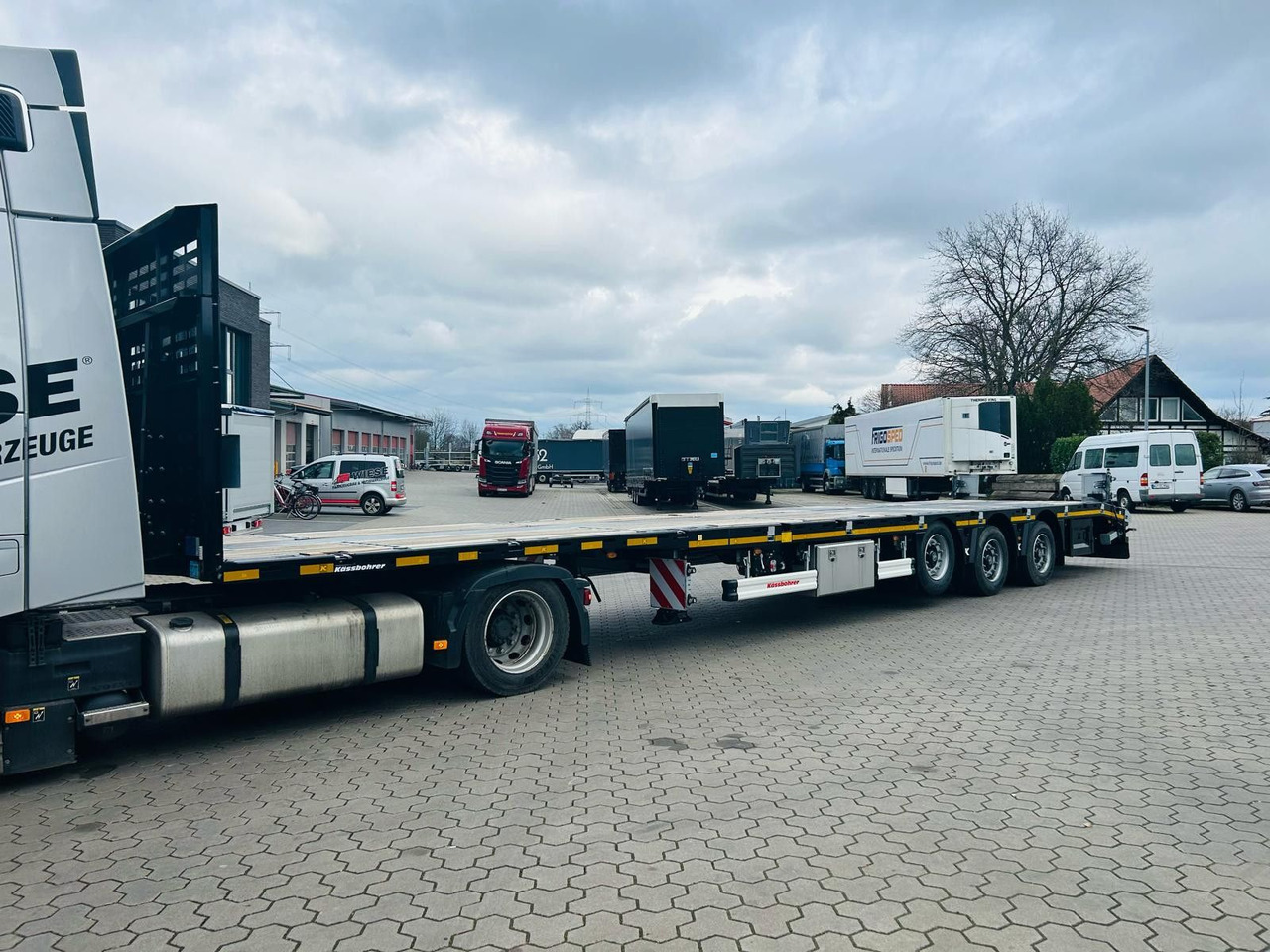 Kässbohrer SPS Mega Schwerlast Plattform Lenkachse - Platvorm/ Madelpoolhaagis: pilt 3 Kässbohrer SPS Mega Schwerlast Plattform Lenkachse - Platvorm/ Madelpoolhaagis: pilt 3