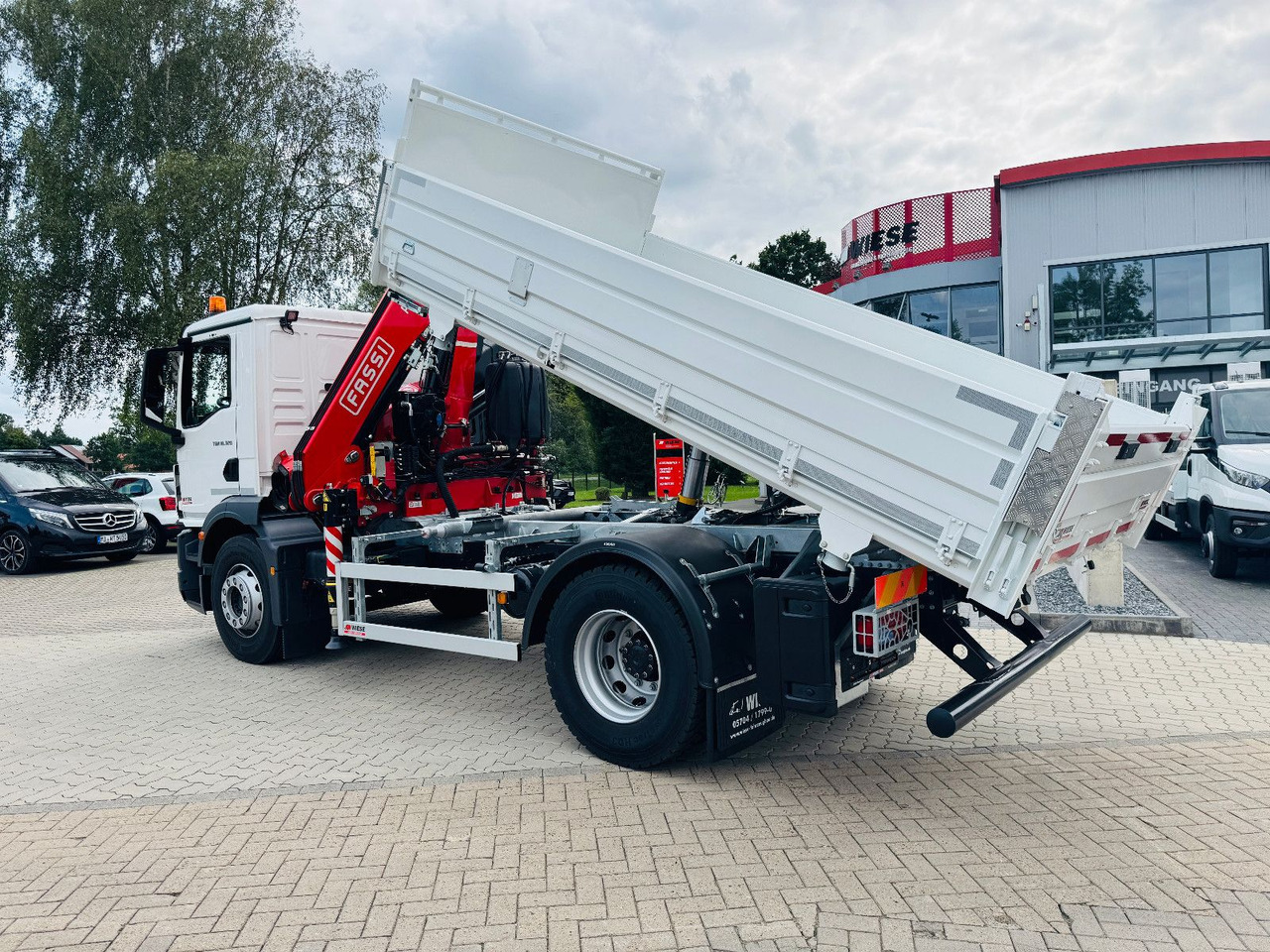 MAN 18.320 4x2 mit Fassi Ladekran Sofort Verfügbar - Kallurauto, Kraanaga veoauto: pilt 2 MAN 18.320 4x2 mit Fassi Ladekran Sofort Verfügbar - Kallurauto, Kraanaga veoauto: pilt 2