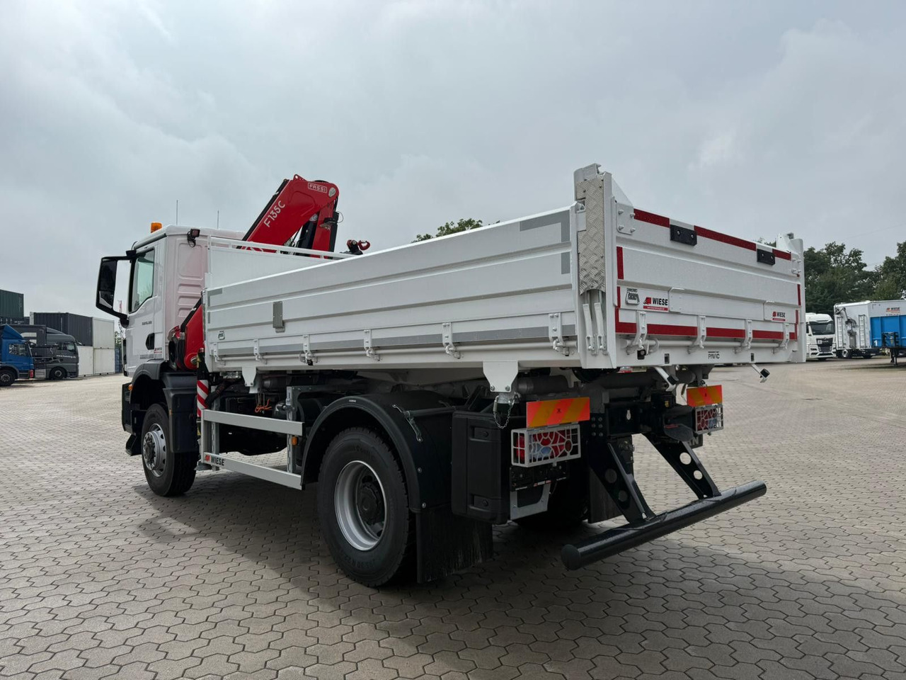 MAN 18.320 4x4 mit Fassi Ladekran Sofort Verfügbar - Kraanaga veoauto: pilt 3 MAN 18.320 4x4 mit Fassi Ladekran Sofort Verfügbar - Kraanaga veoauto: pilt 3