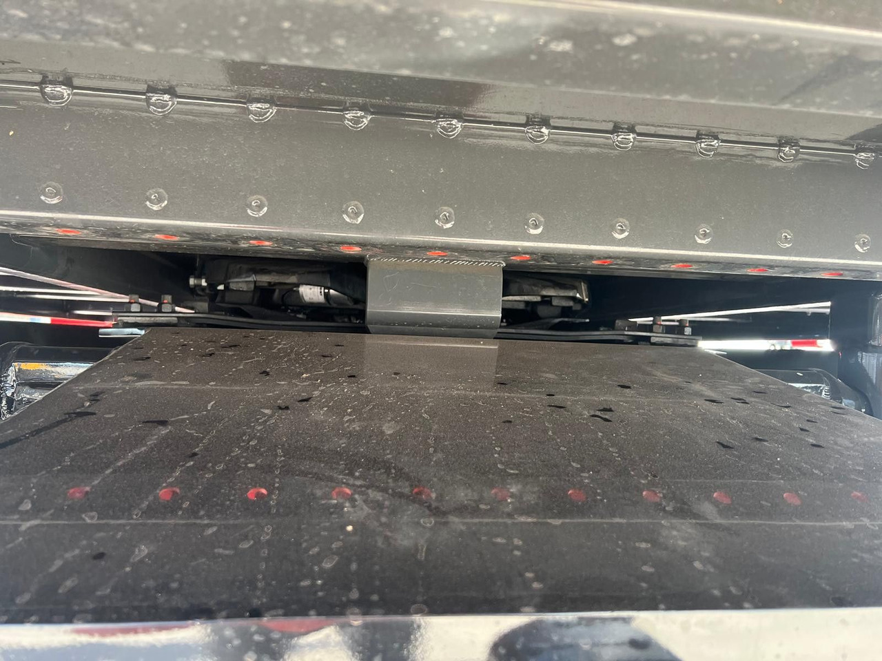 MAN 8x4 mit F1150RA.2.28 L616 Winde - Kraanaga veoauto: pilt 4 MAN 8x4 mit F1150RA.2.28 L616 Winde - Kraanaga veoauto: pilt 4