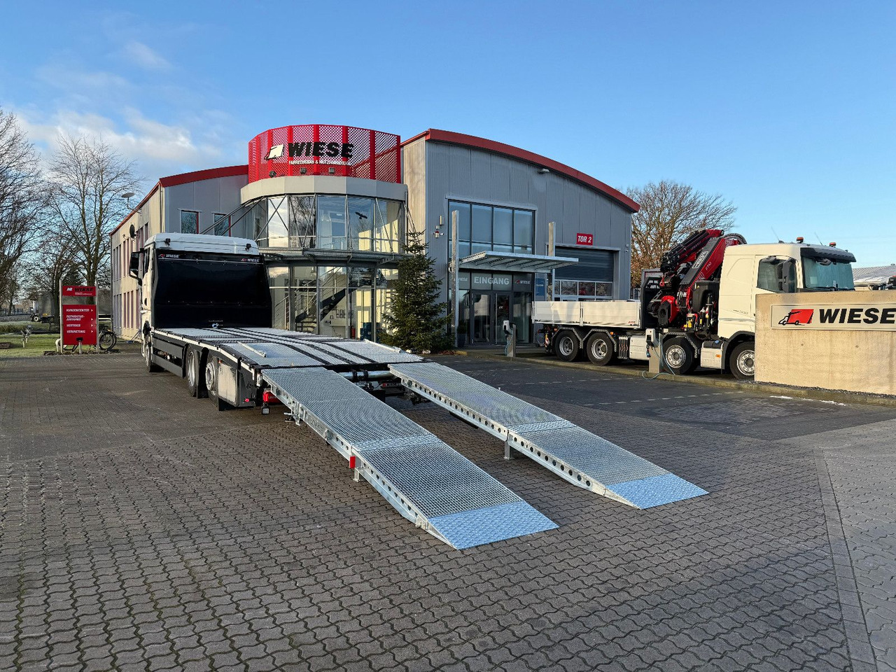 MAN Baumaschinen- Arbeitsbühnentransporter Rampen - Treilerveoauto: pilt 1 MAN Baumaschinen- Arbeitsbühnentransporter Rampen - Treilerveoauto: pilt 1