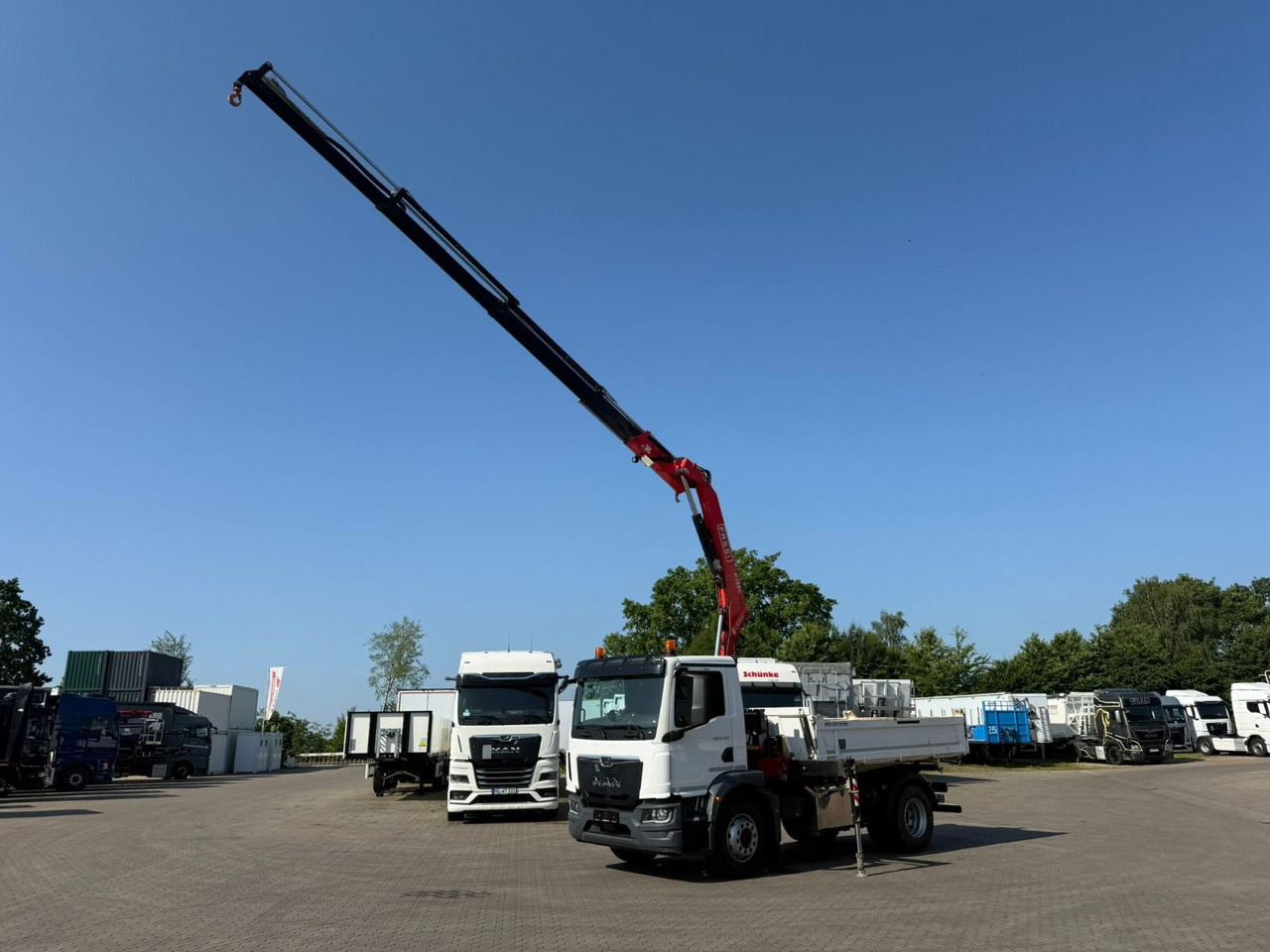 MAN TGM 18.320 4x2 BB mit Fassi F135 Kipper Kran - Kallurauto, Kraanaga veoauto: pilt 3 MAN TGM 18.320 4x2 BB mit Fassi F135 Kipper Kran - Kallurauto, Kraanaga veoauto: pilt 3