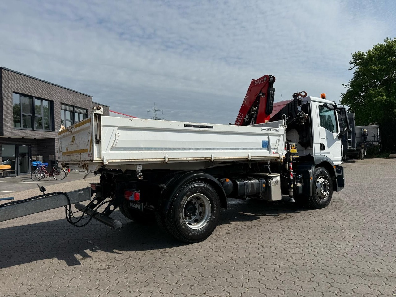 MAN TGM 18.320 4x2 BB mit Fassi F135 Kipper Kran - Kallurauto, Kraanaga veoauto: pilt 3 MAN TGM 18.320 4x2 BB mit Fassi F135 Kipper Kran - Kallurauto, Kraanaga veoauto: pilt 3