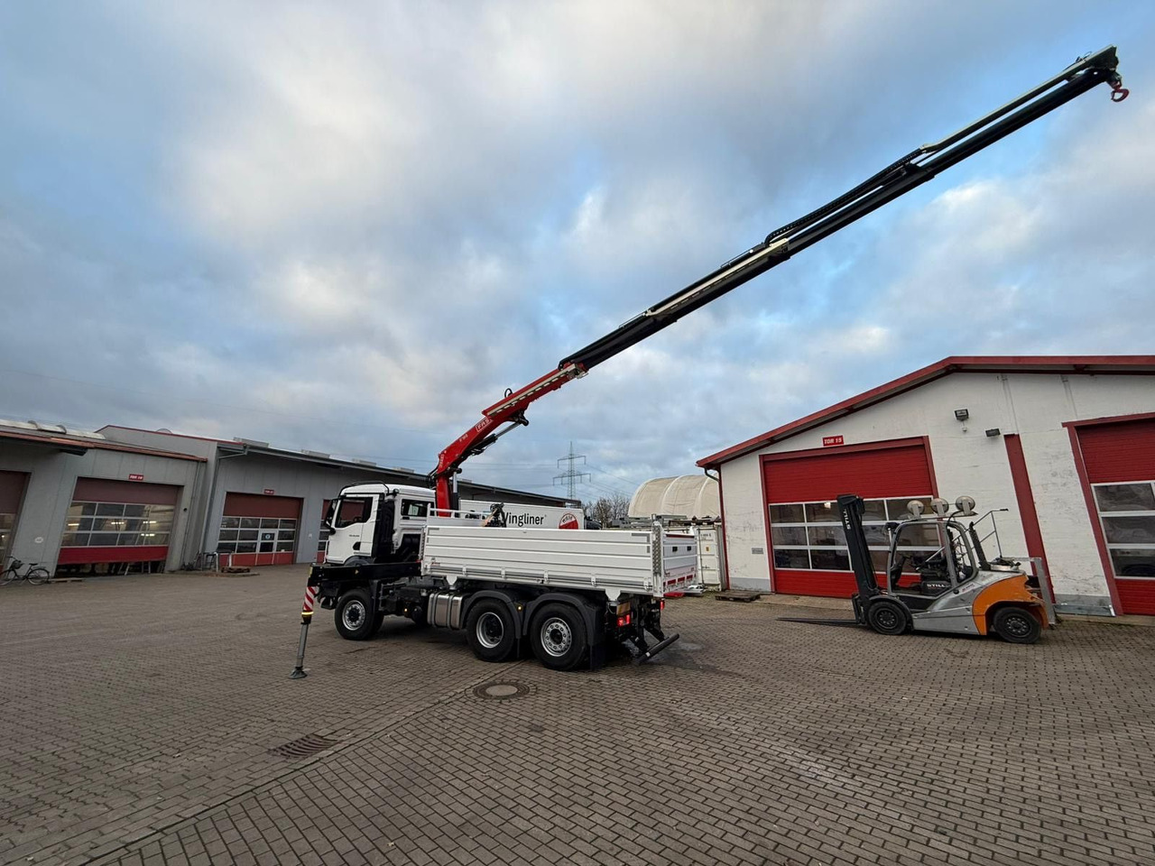 MAN TGS 26.400 6x4 Krankipper Fassi/SOFORT VERFÜGBAR - Kallurauto, Kraanaga veoauto: pilt 2 MAN TGS 26.400 6x4 Krankipper Fassi/SOFORT VERFÜGBAR - Kallurauto, Kraanaga veoauto: pilt 2