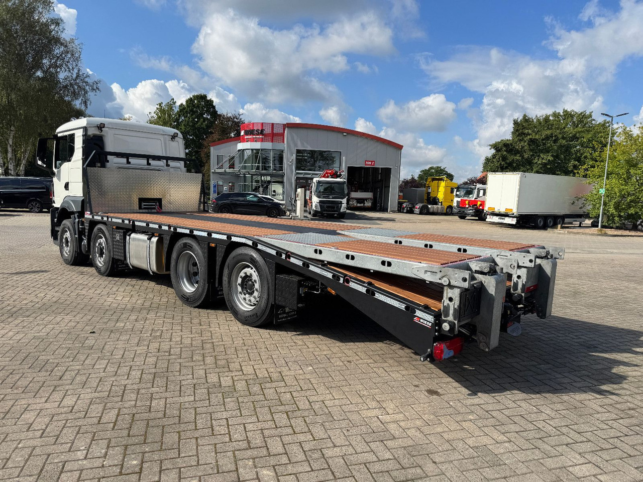 MAN TGS 35.520 Hydro Baumaschinentransporter - Puksiirauto: pilt 3 MAN TGS 35.520 Hydro Baumaschinentransporter - Puksiirauto: pilt 3