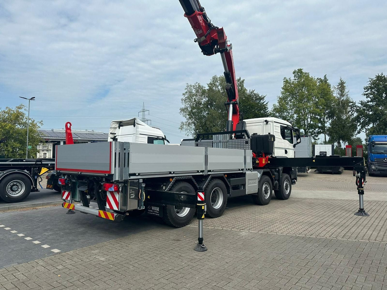 MAN TGS 41.520 8x8 mit Fassi Ladekran F710RA.2.26 - Kraanaga veoauto: pilt 3 MAN TGS 41.520 8x8 mit Fassi Ladekran F710RA.2.26 - Kraanaga veoauto: pilt 3