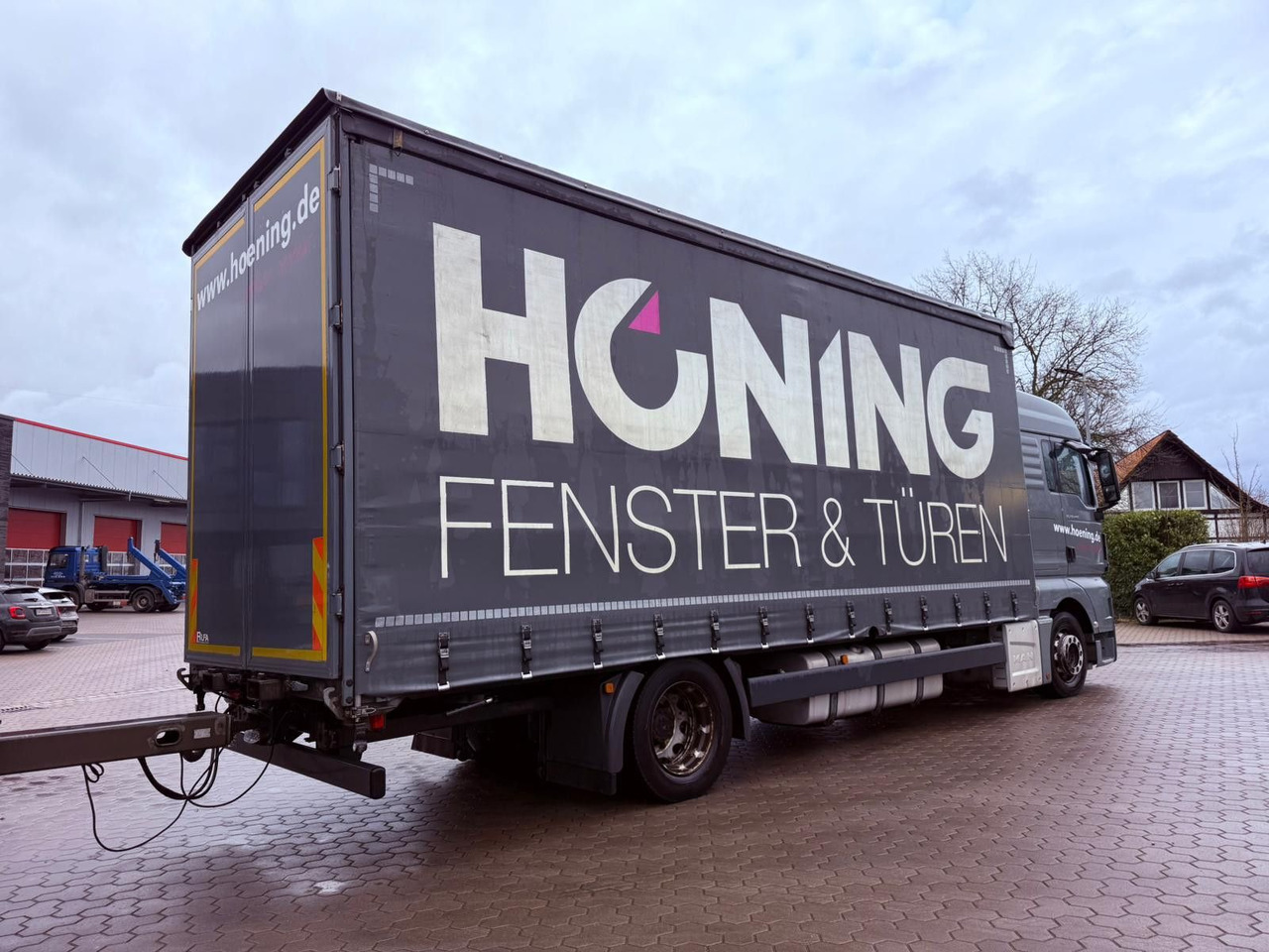 MAN TGX 18.440 LL Volumen LKW mit Staplerhalterung MAN TGX 18.440 LL Volumen LKW mit Staplerhalterung - Tent veoauto: pilt 2 MAN TGX 18.440 LL Volumen LKW mit Staplerhalterung MAN TGX 18.440 LL Volumen LKW mit Staplerhalterung - Tent veoauto: pilt 2