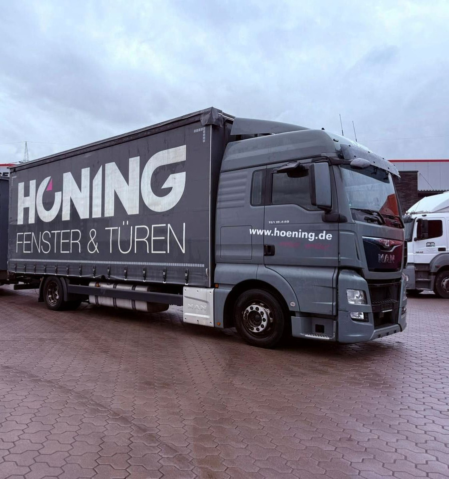 MAN TGX 18.440 LL Volumen LKW mit Staplerhalterung MAN TGX 18.440 LL Volumen LKW mit Staplerhalterung - Tent veoauto: pilt 1 MAN TGX 18.440 LL Volumen LKW mit Staplerhalterung MAN TGX 18.440 LL Volumen LKW mit Staplerhalterung - Tent veoauto: pilt 1