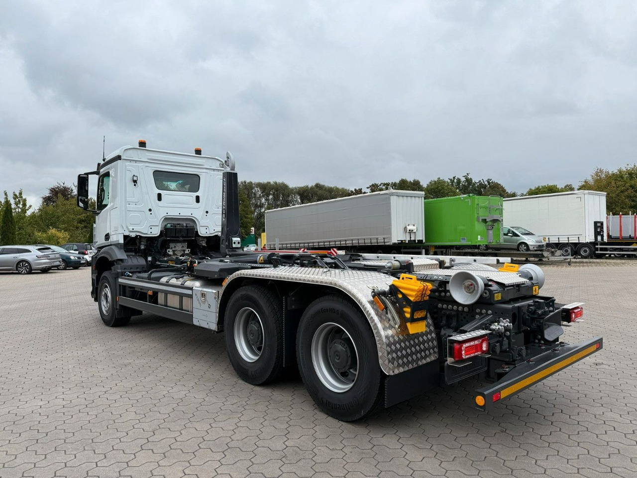 Mercedes-Benz Arocs 5 2651L 6 x4 Meiller RS 2170 - Konkstõstukiga veoauto: pilt 4 Mercedes-Benz Arocs 5 2651L 6 x4 Meiller RS 2170 - Konkstõstukiga veoauto: pilt 4