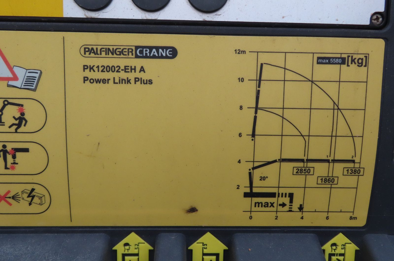 Mercedes-Benz Axor 1833 L - Glastransporter Kran Palfinger - Kraanaga veoauto: pilt 4 Mercedes-Benz Axor 1833 L - Glastransporter Kran Palfinger - Kraanaga veoauto: pilt 4