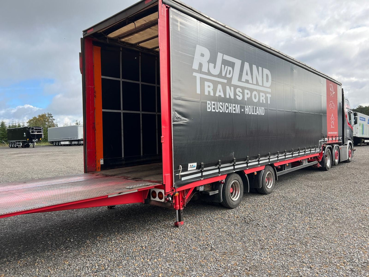 Meusburger 2-Achs-Gabelstaplertransporter Rampe Dhollandia - Tentpoolhaagis: pilt 3 Meusburger 2-Achs-Gabelstaplertransporter Rampe Dhollandia - Tentpoolhaagis: pilt 3