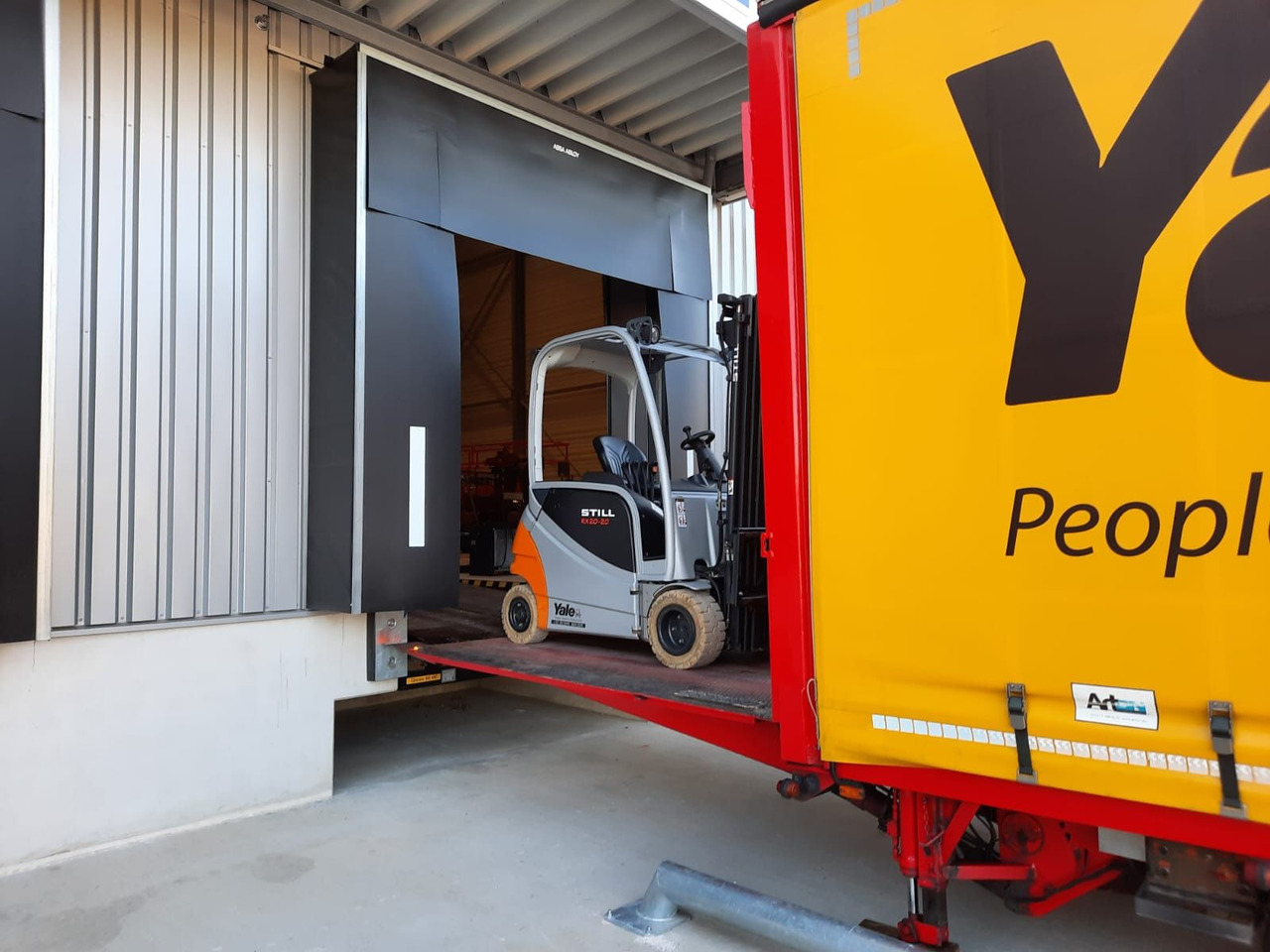 Madal platvormpoolhaagis Meusburger 2-Achs-Gabelstaplertransporter Rampe Dhollandia: pilt 8