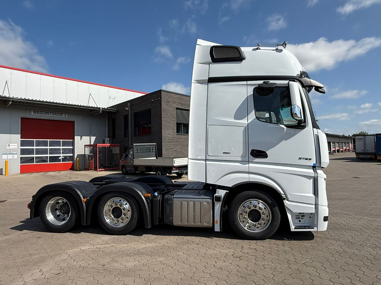 Mercedes-Benz Actros 2753 GigaSpace L 6x2 Lowliner TrendLine - Sadulveok: pilt 3 Mercedes-Benz Actros 2753 GigaSpace L 6x2 Lowliner TrendLine - Sadulveok: pilt 3