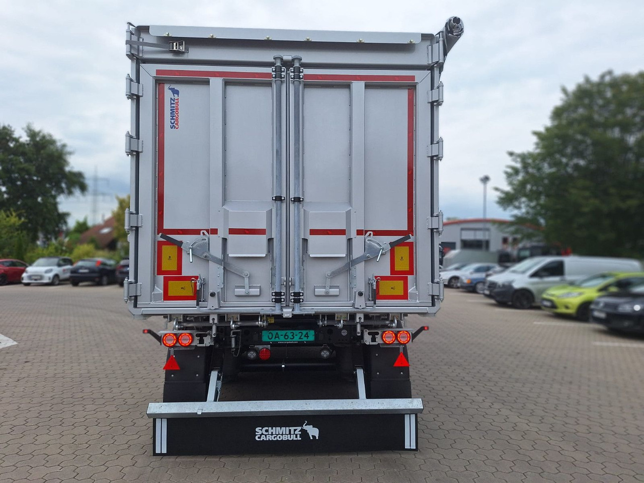 Schmitz Cargobull Kipper 52m³ mit gekröpftem Chassis - Kallur-poolhaagis: pilt 4 Schmitz Cargobull Kipper 52m³ mit gekröpftem Chassis - Kallur-poolhaagis: pilt 4